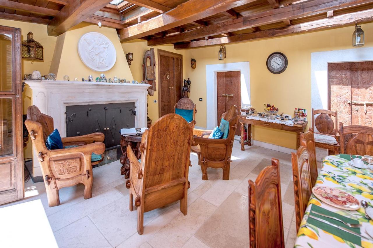 B&B Bone Novelle Dimora Storica Palazzo Zuzi Λ' Άκουιλα Εξωτερικό φωτογραφία