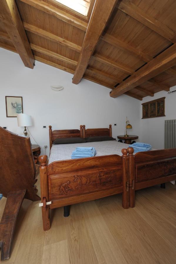 B&B Bone Novelle Dimora Storica Palazzo Zuzi Λ' Άκουιλα Εξωτερικό φωτογραφία