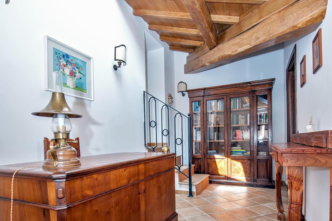B&B Bone Novelle Dimora Storica Palazzo Zuzi Λ' Άκουιλα Εξωτερικό φωτογραφία