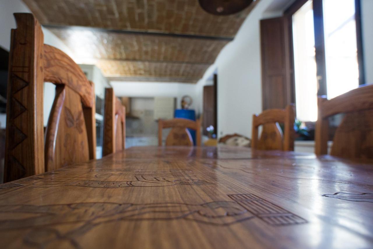 B&B Bone Novelle Dimora Storica Palazzo Zuzi Λ' Άκουιλα Εξωτερικό φωτογραφία